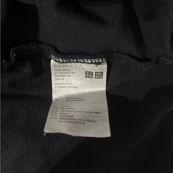 Uniqlo Black Shirt Size Small - Picture 5 of 5